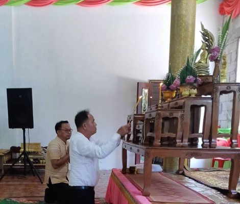 พิธีทอดถวายผ้าป่าสามัคคีวิสาขบูชา ณ วัดศรีมงคลสระพังทอง บ้านไก่ป่า หมู่ที่ 6